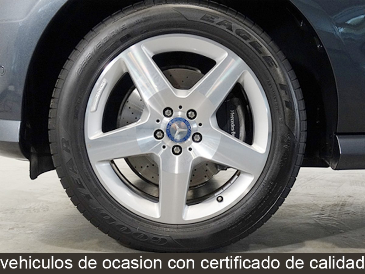 Foto Mercedes-Benz ML 250 36