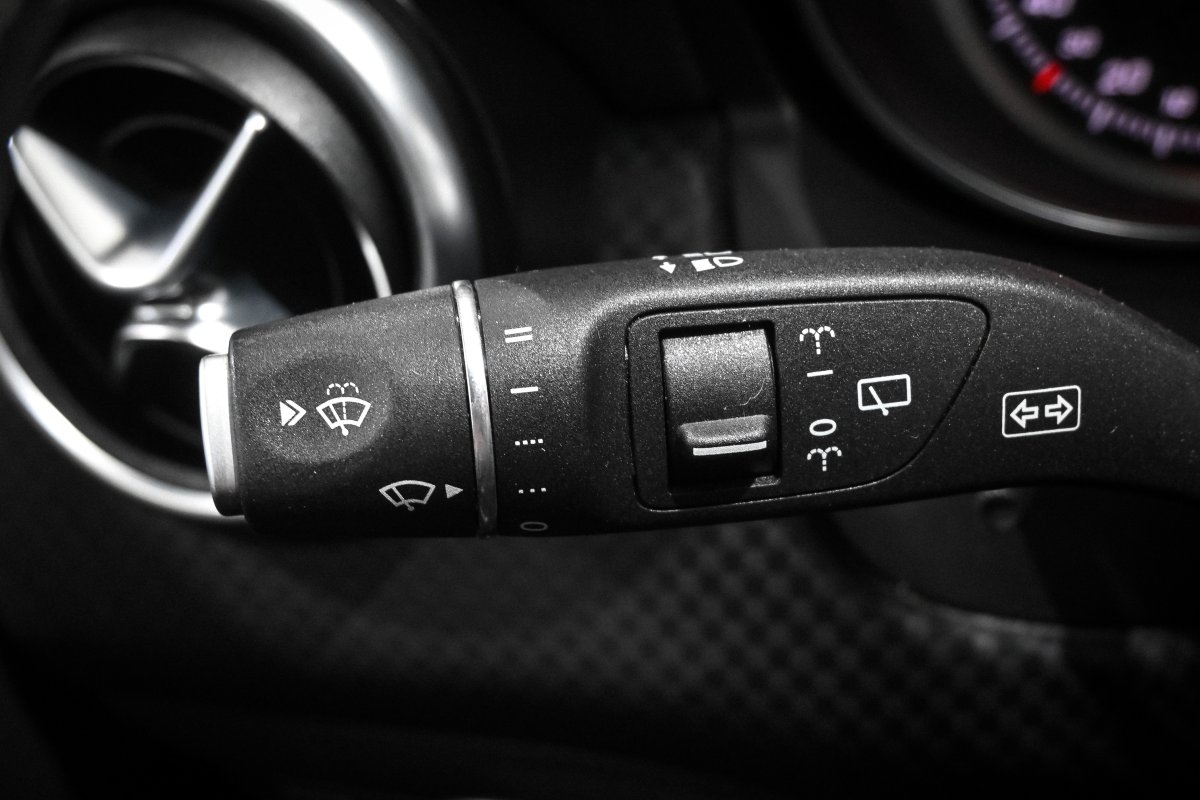 Foto Mercedes-Benz Clase A 25