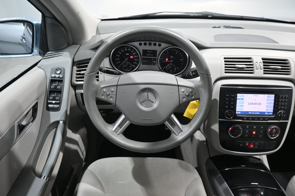 Foto Mercedes-Benz R 19