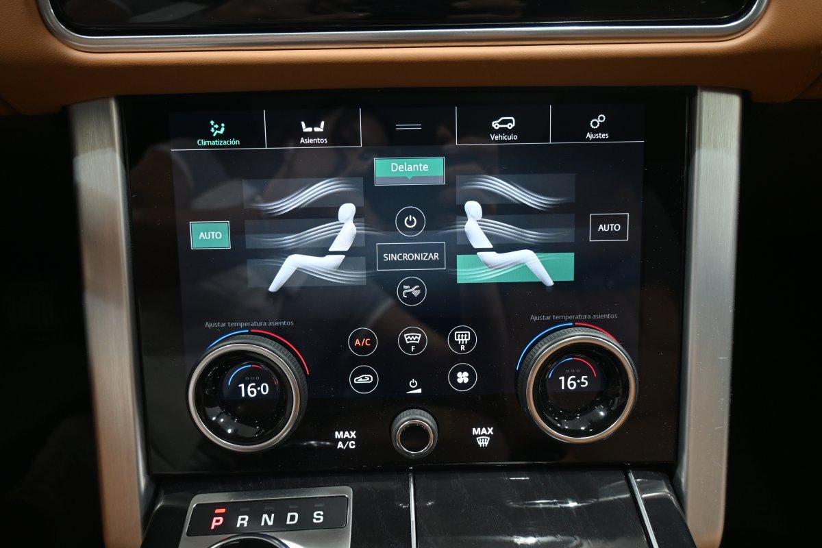 Foto Land Rover RANGE ROVER 4.4 SD V8 VOGUE LWB  21