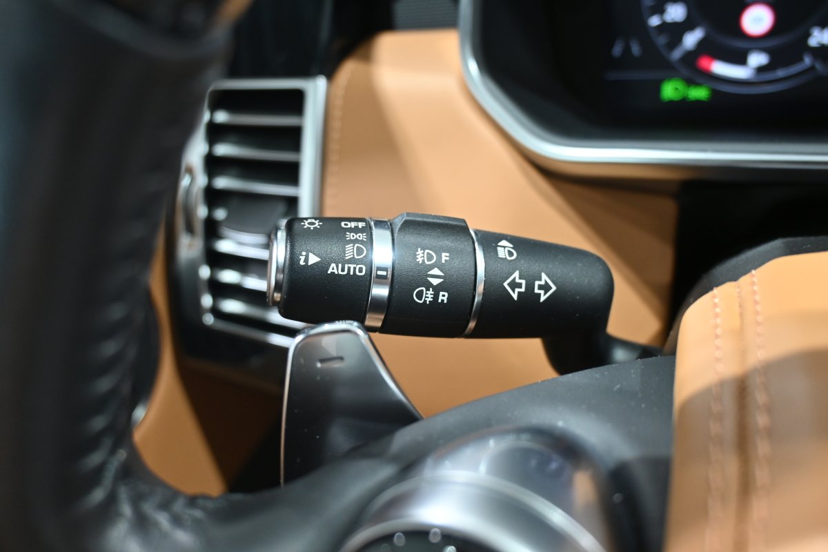 Foto Land Rover RANGE ROVER 4.4 SD V8 VOGUE LWB  28
