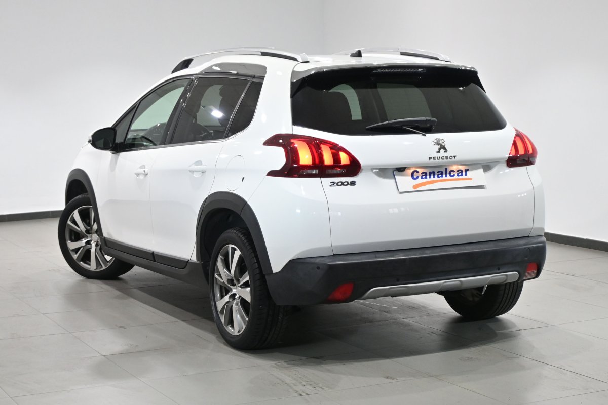 Foto Peugeot 2008 6