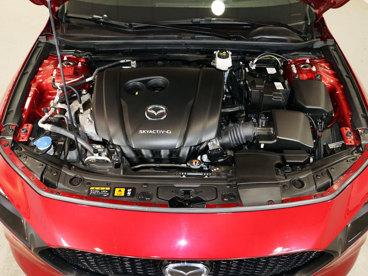 Foto Mazda Mazda3 8