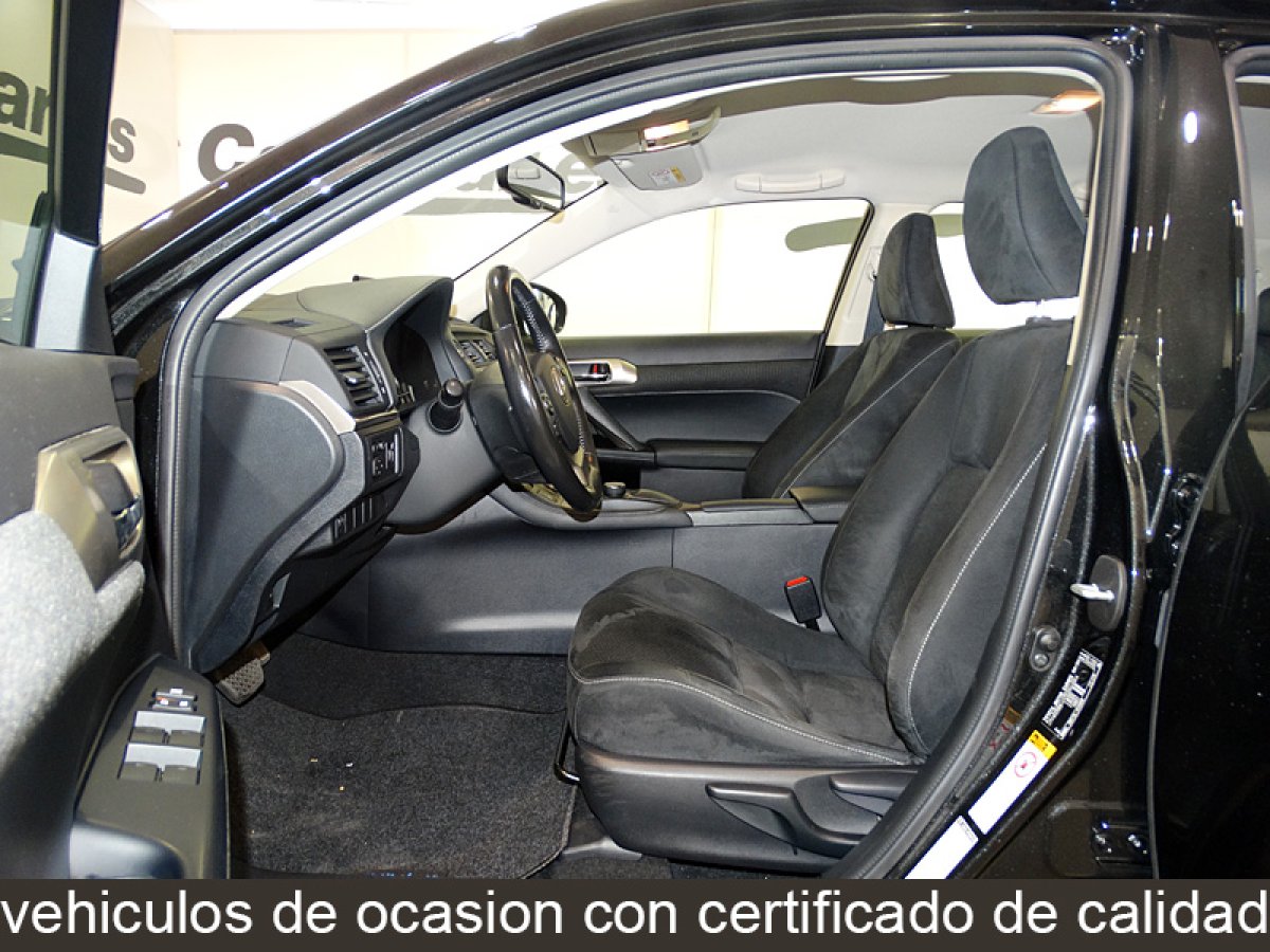 Foto Lexus CT 200h 13