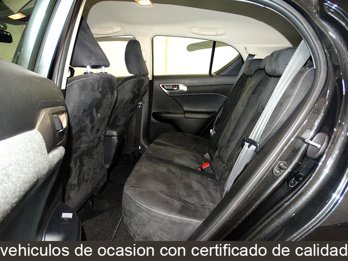 Foto Lexus CT 200h 14