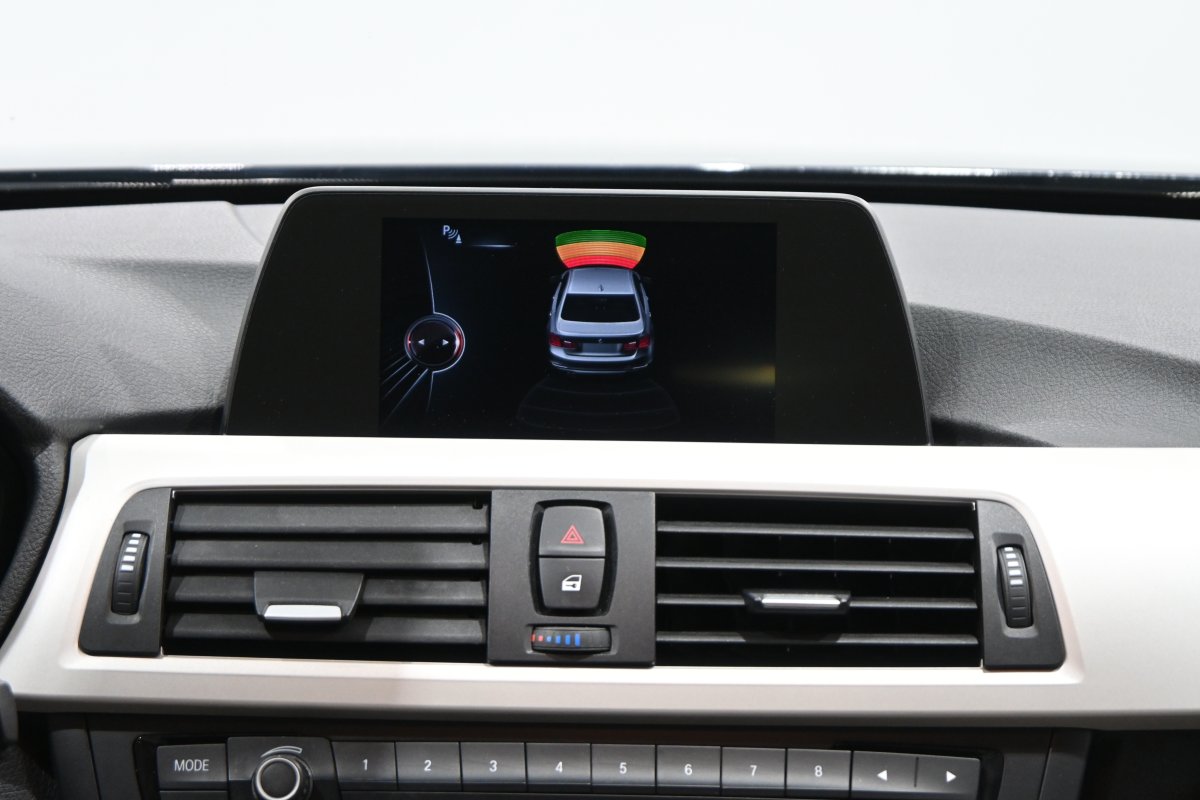 Foto Bmw 318dA 14