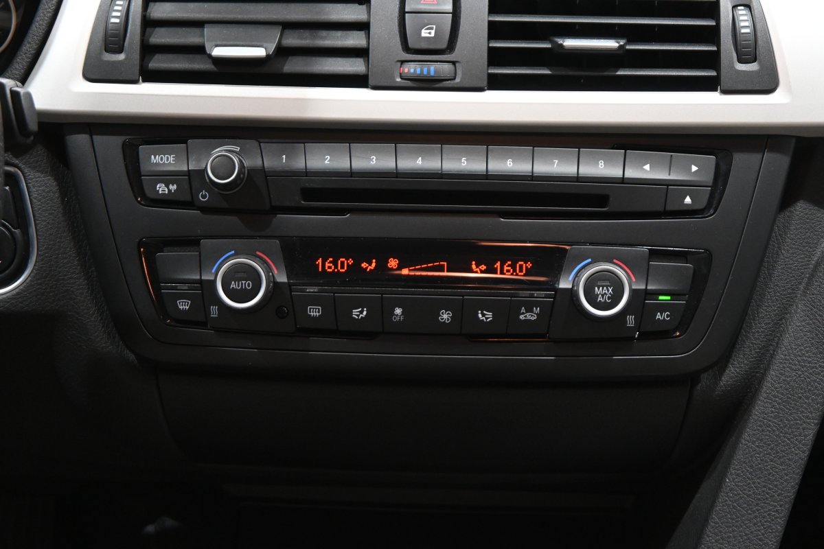 Foto Bmw 318dA 16