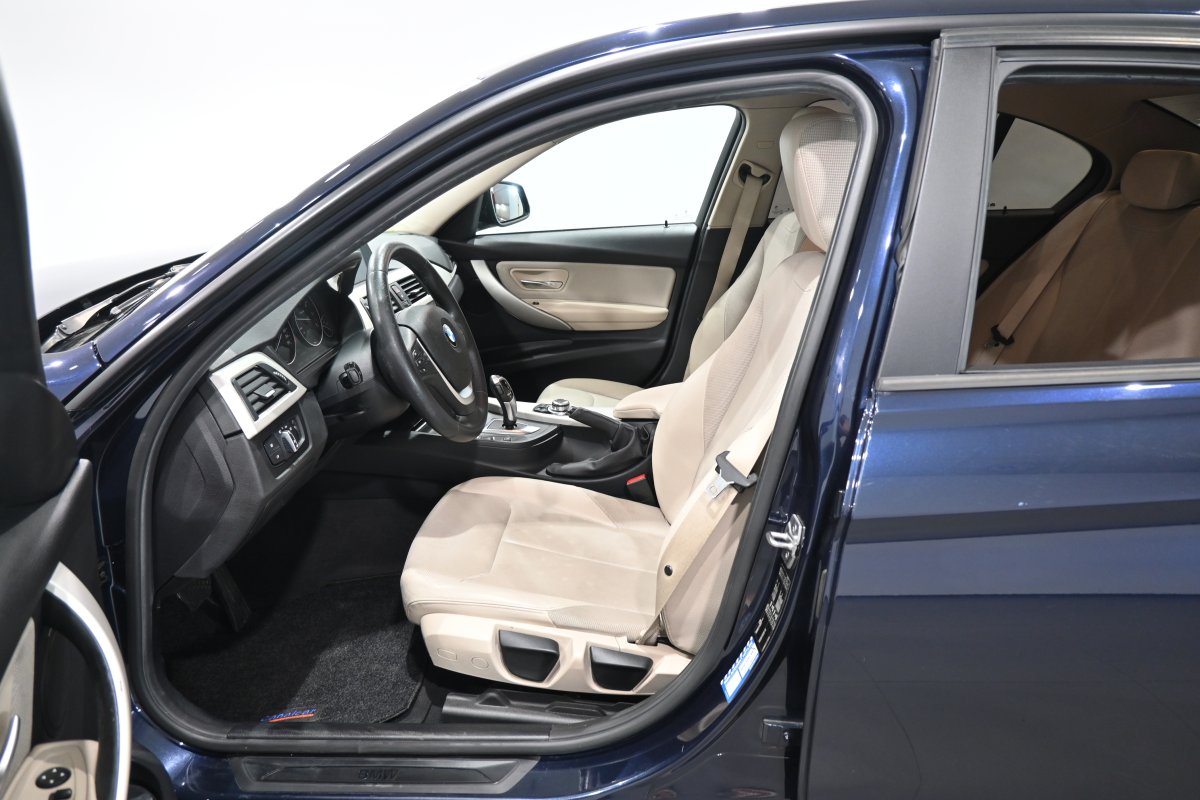 Foto Bmw 318dA 10