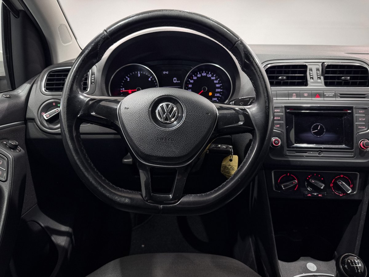 Foto Volkswagen Polo 18