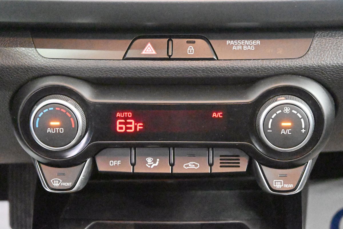 Foto Kia Rio 23