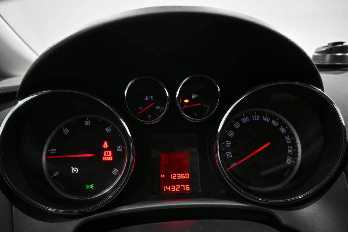 Foto Opel Astra 14