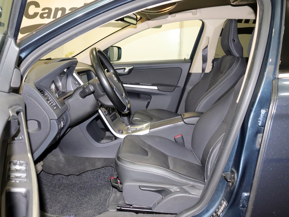 Foto Volvo XC 60 12