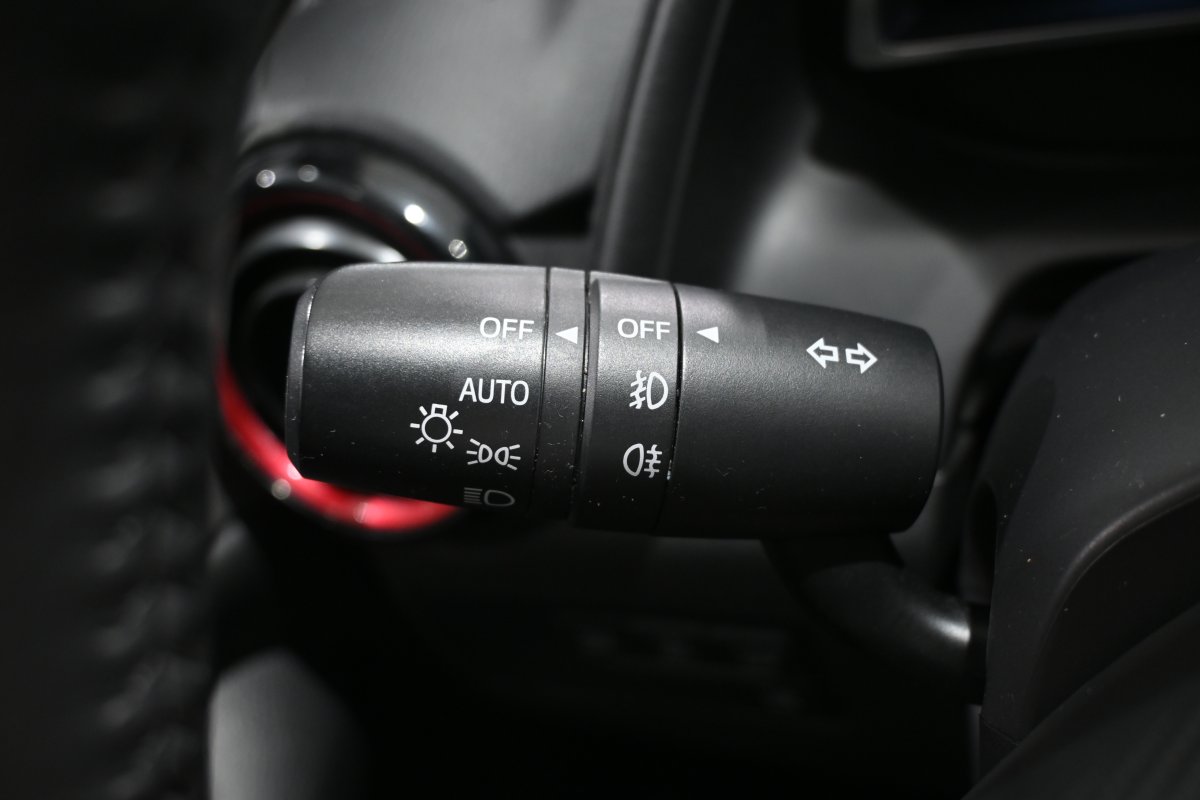 Foto Mazda CX-3 25