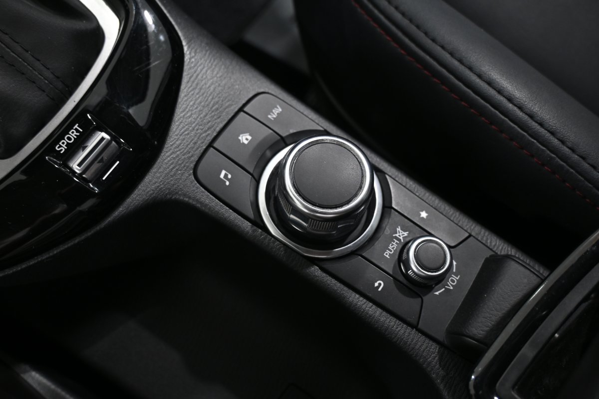 Foto Mazda CX-3 22