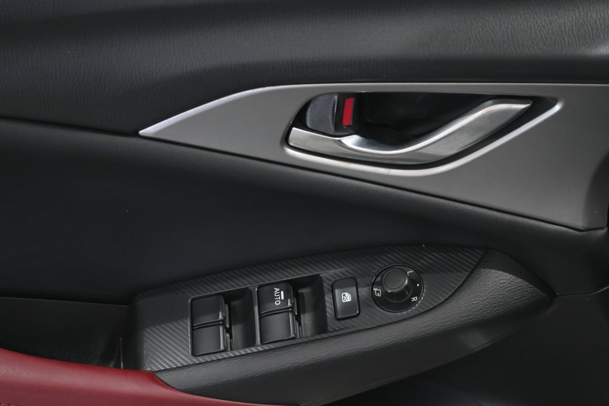 Foto Mazda CX-3 28