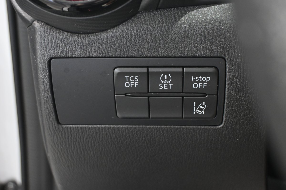 Foto Mazda CX-3 27