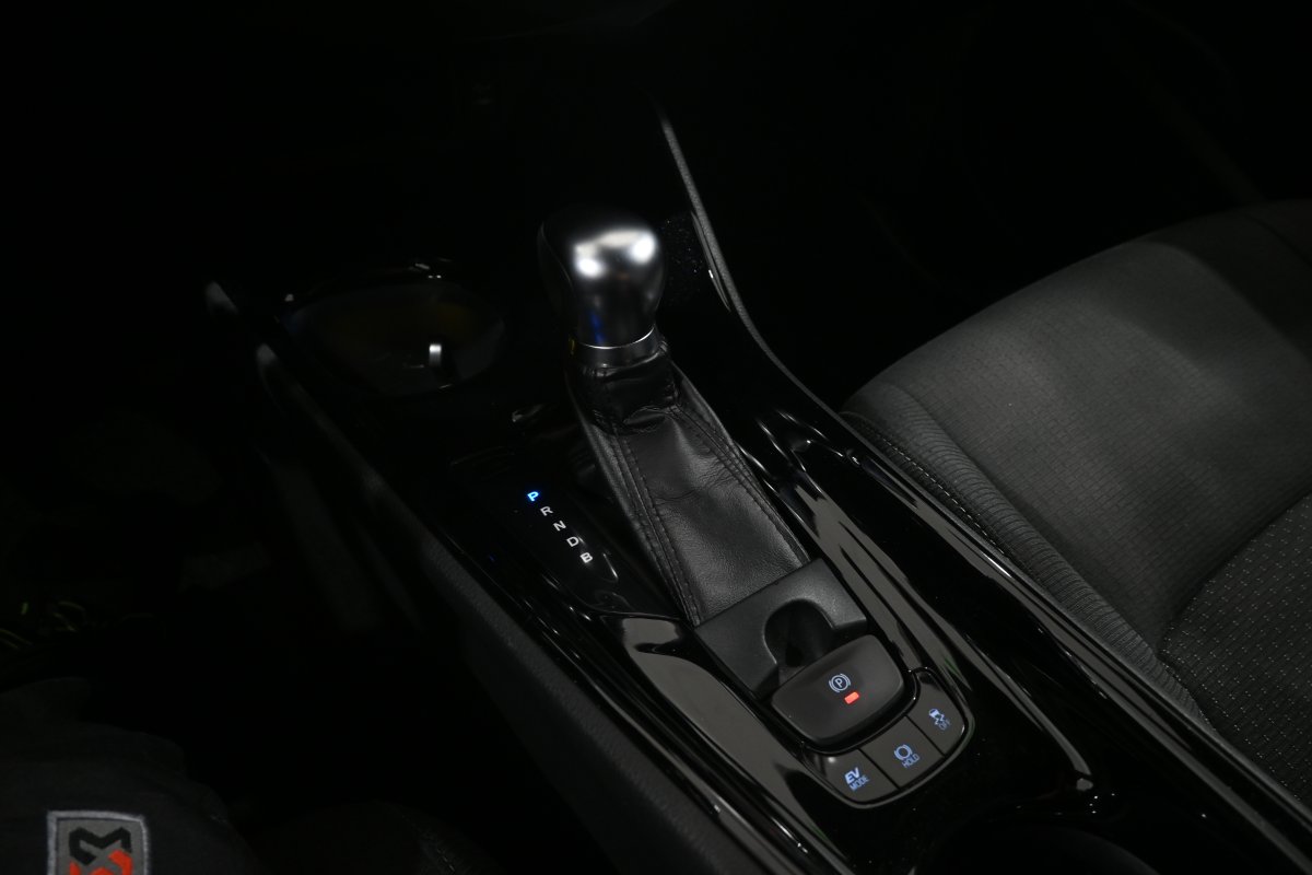 Foto Toyota C-HR 20