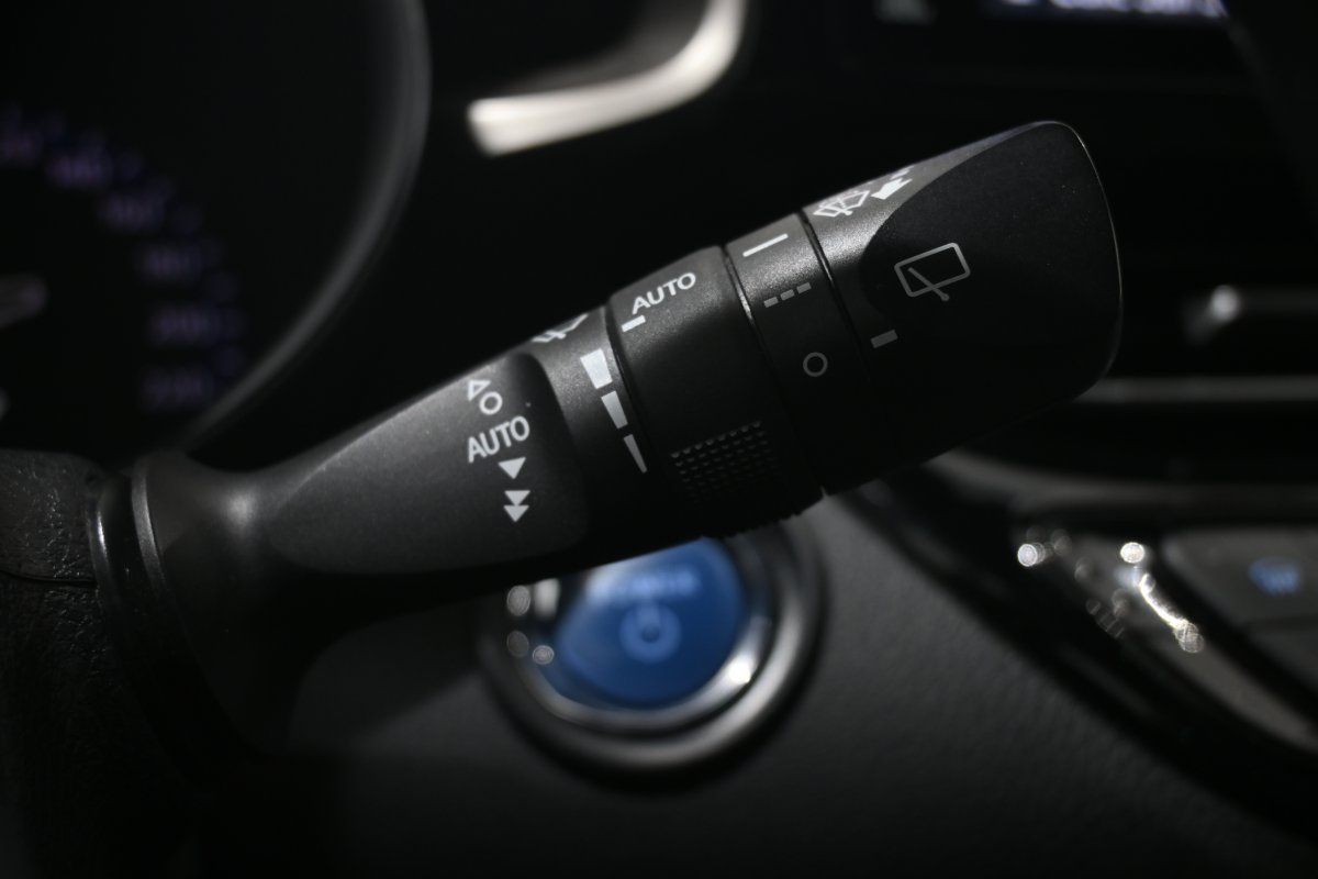 Foto Toyota C-HR 24