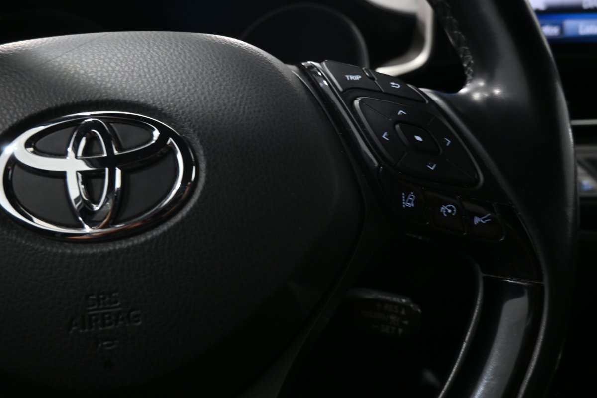 Foto Toyota C-HR 22