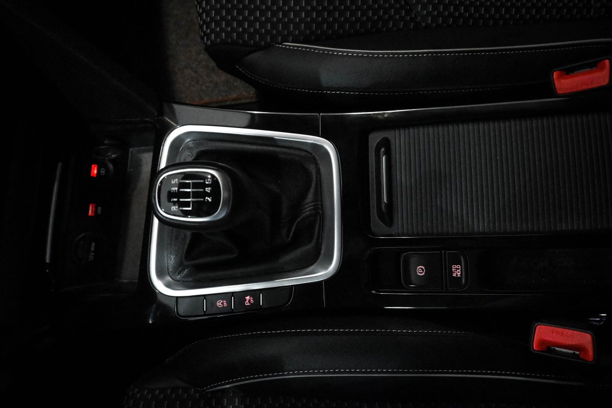 Foto Kia XCeed 28