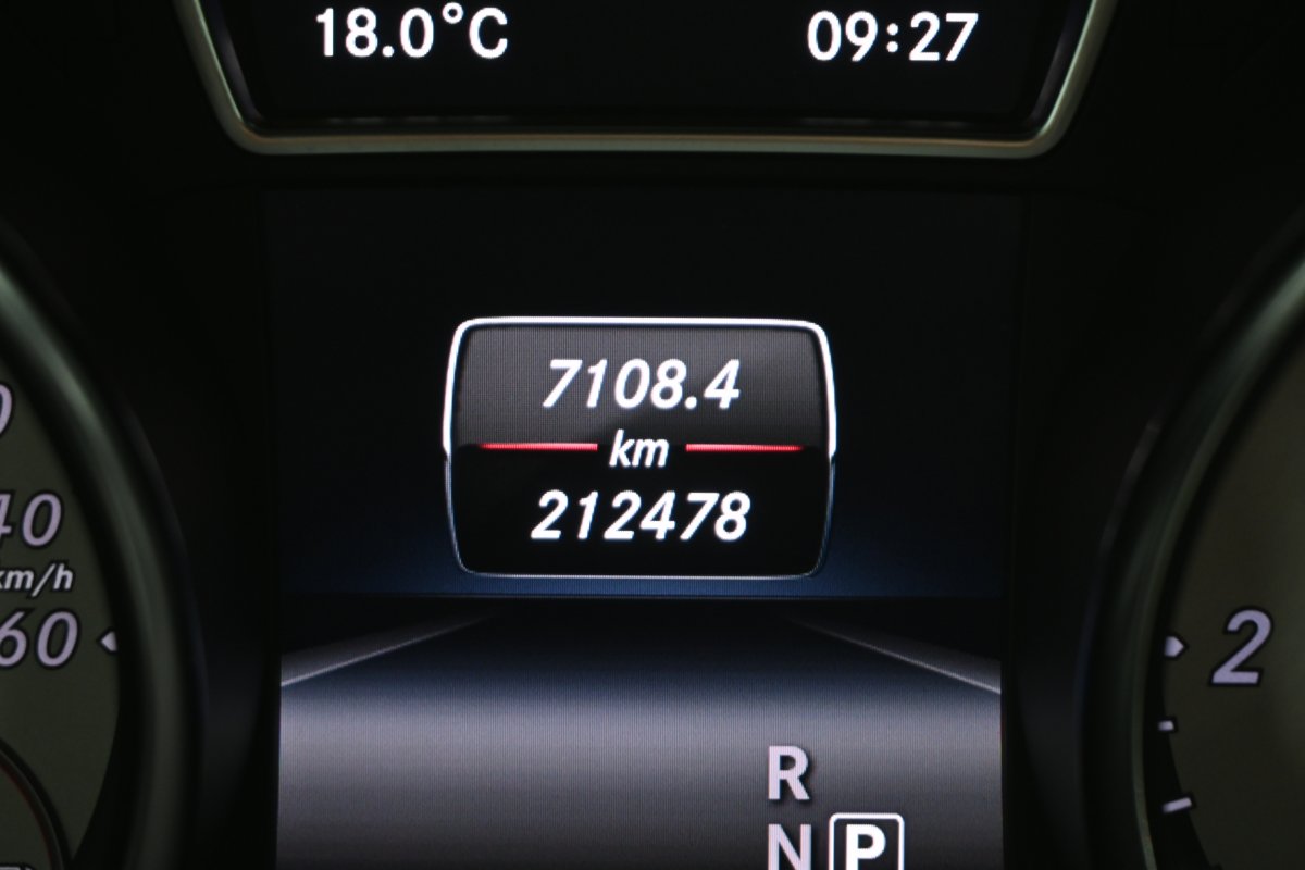 Foto Mercedes-Benz Clase CLA 12