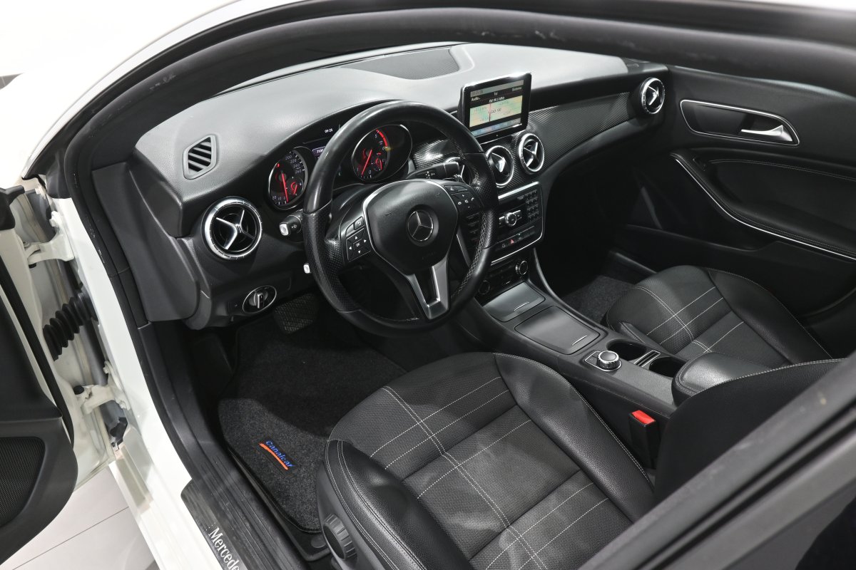 Foto Mercedes-Benz Clase CLA 9