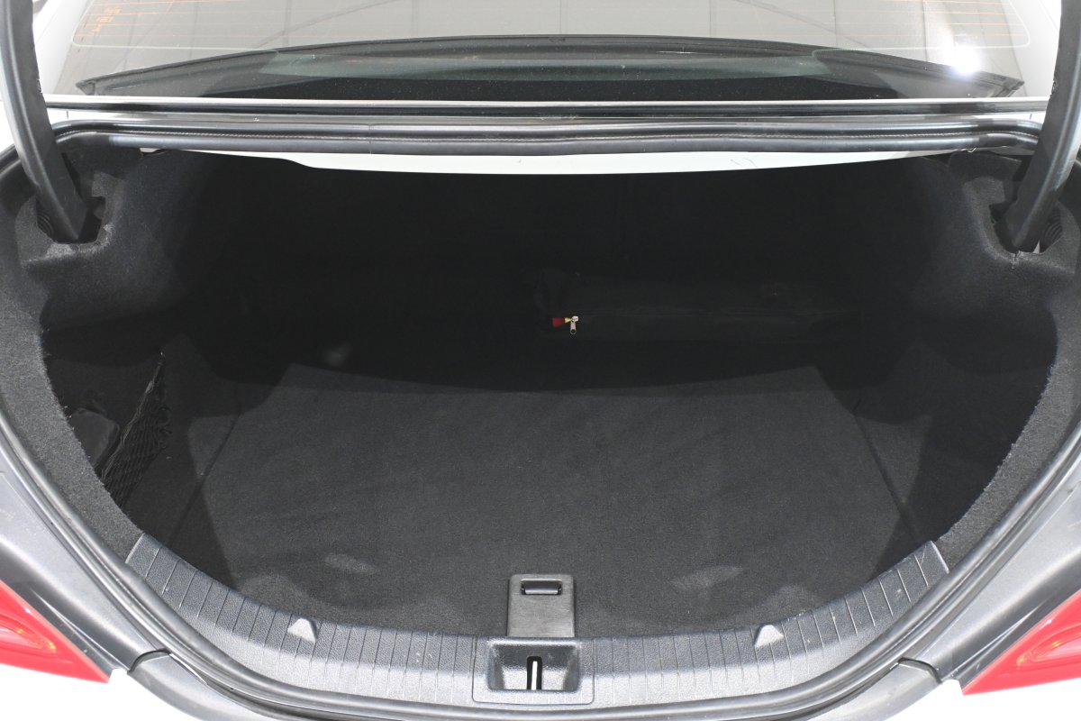 Foto Mercedes-Benz Clase CLA 8