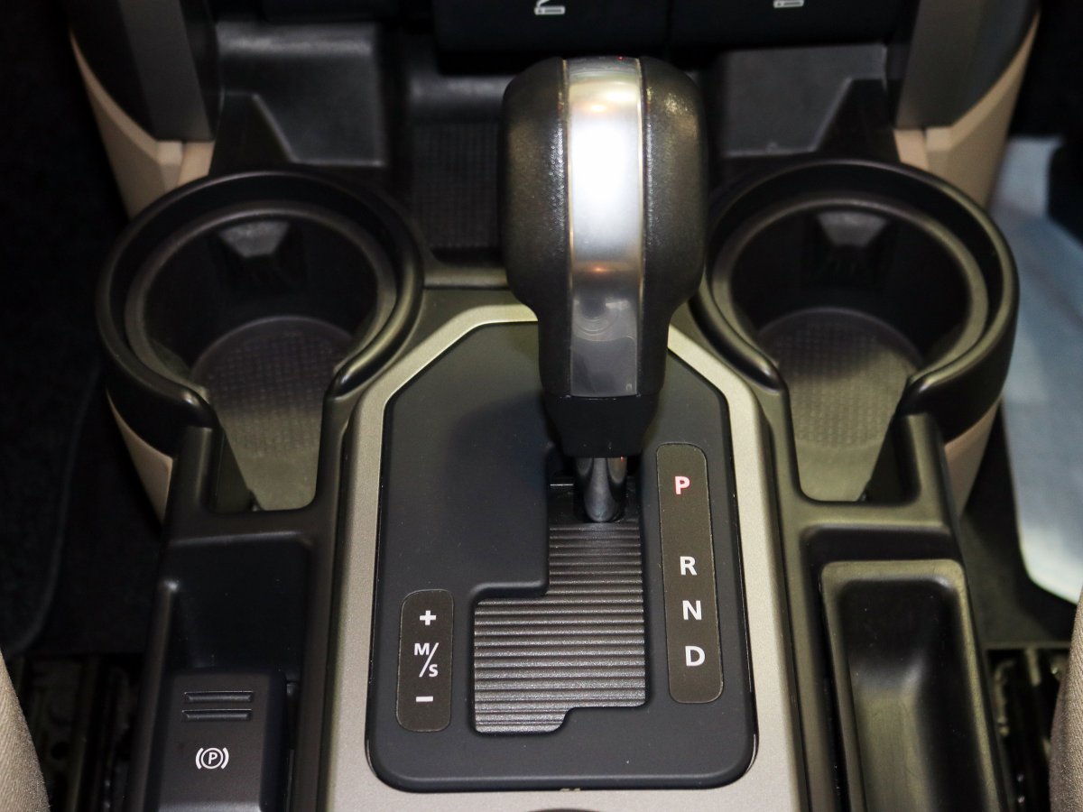 Foto Land Rover Discovery 17