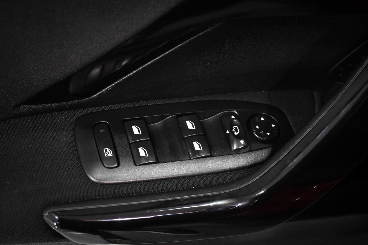 Foto Peugeot 2008 29