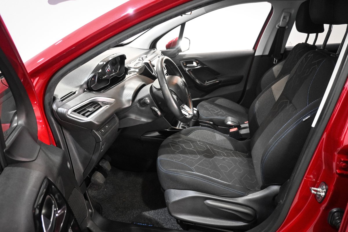 Foto Peugeot 2008 11