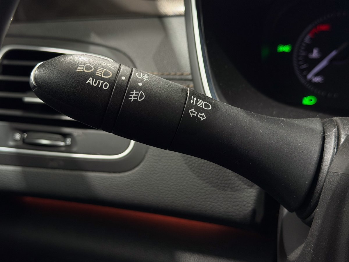 Foto Renault Talisman 22