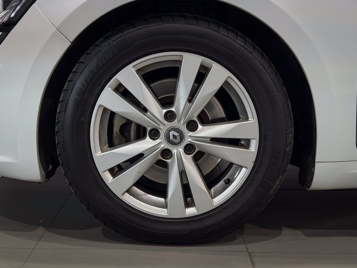 Foto Renault Talisman 26