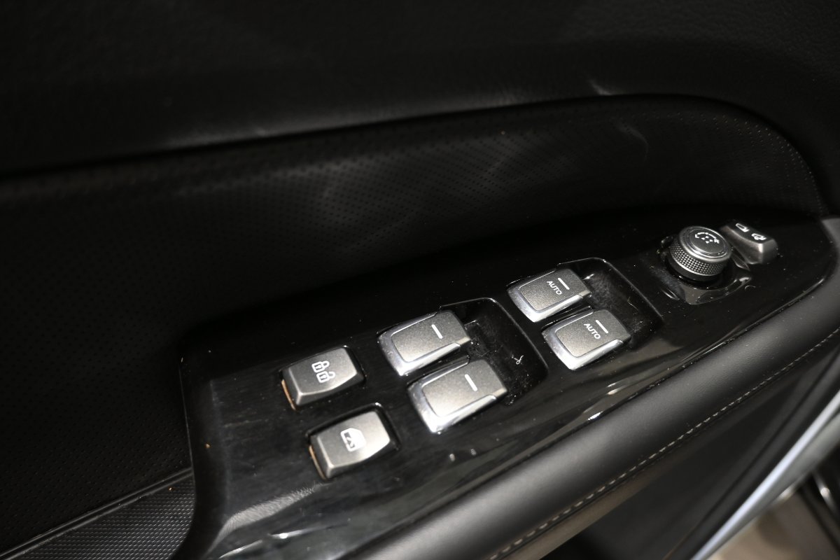 Foto Ssangyong Rexton 28