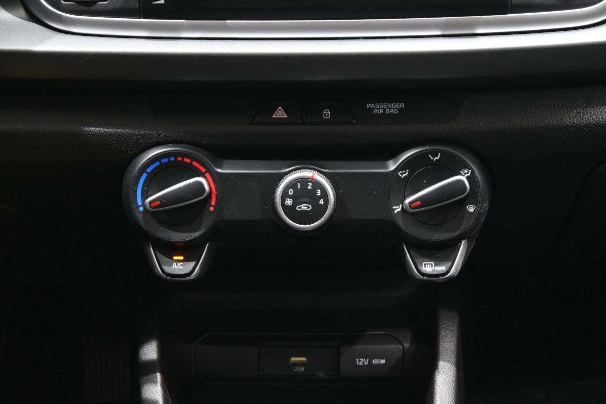 Foto Kia Rio 14