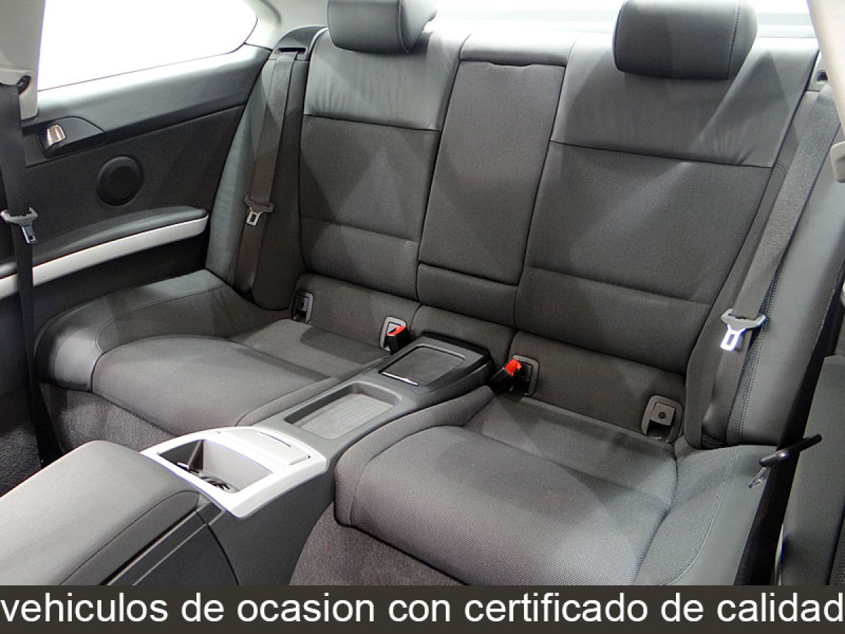 Foto Bmw 320 24