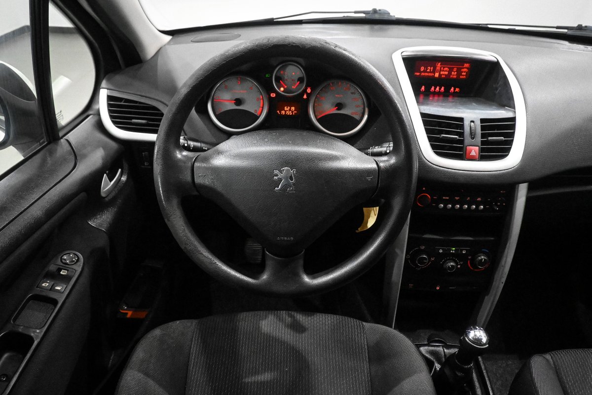 Foto Peugeot 207 19