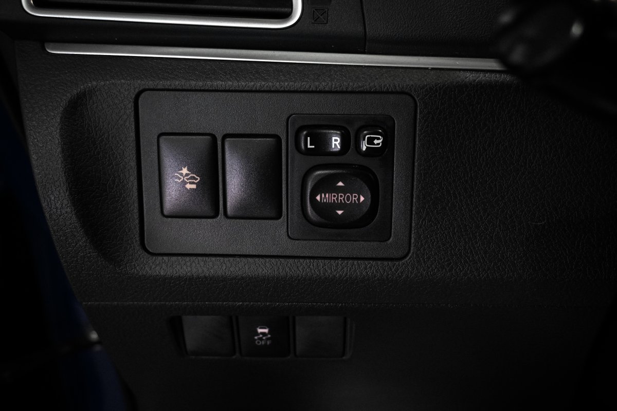 Foto Toyota Verso 28