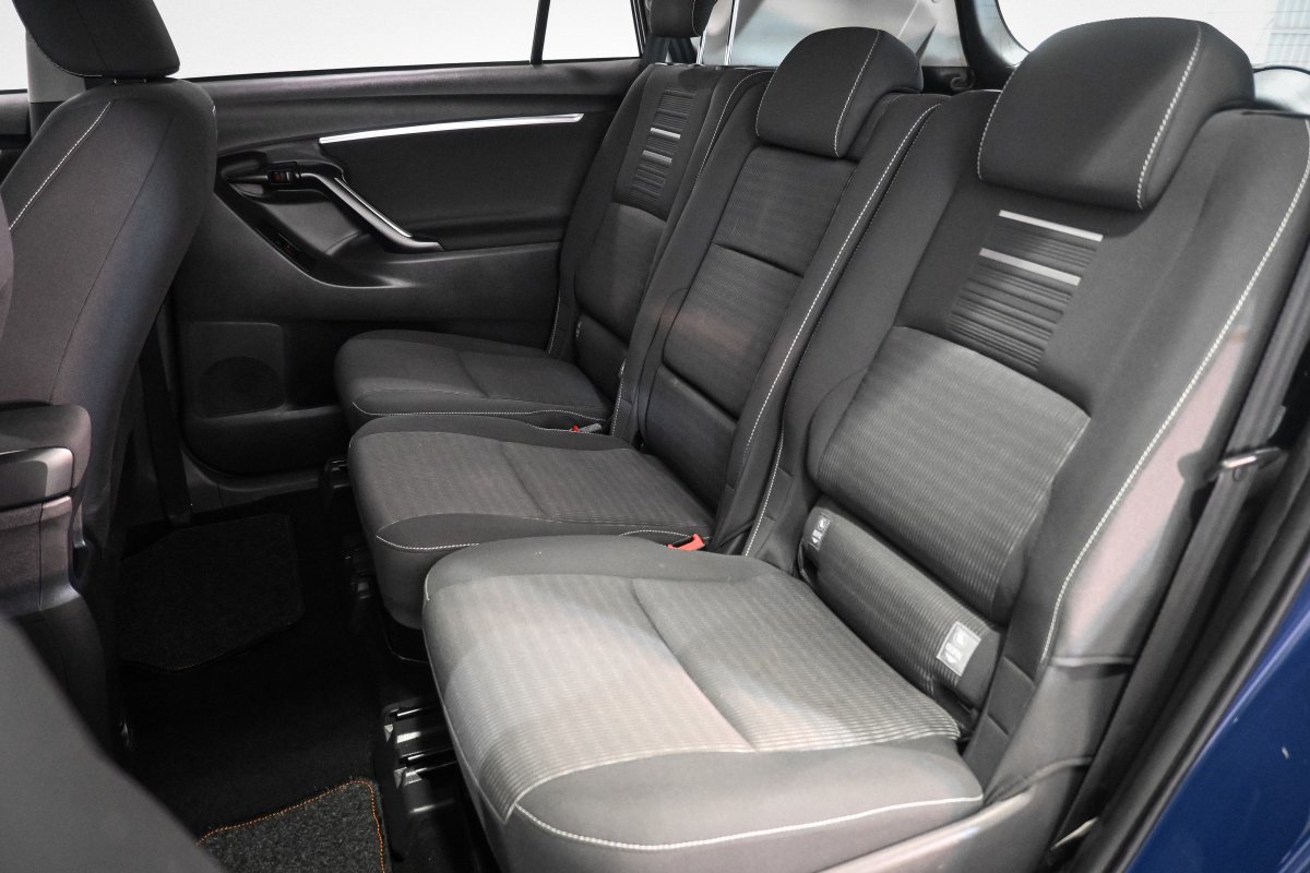 Foto Toyota Verso 12