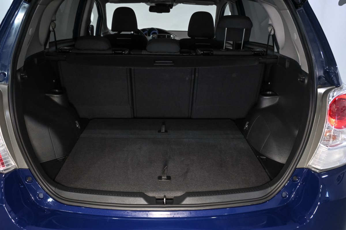Foto Toyota Verso 9