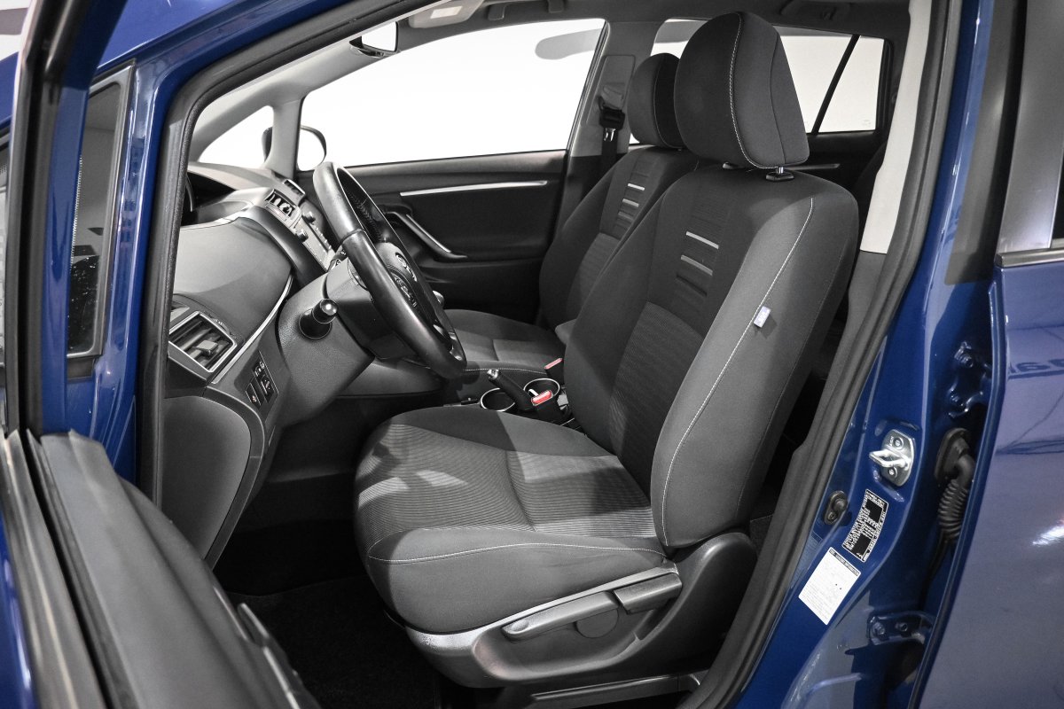 Foto Toyota Verso 11