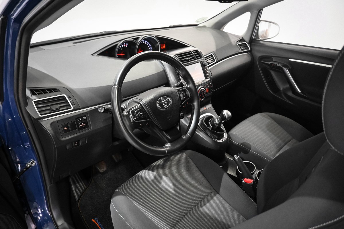 Foto Toyota Verso 10