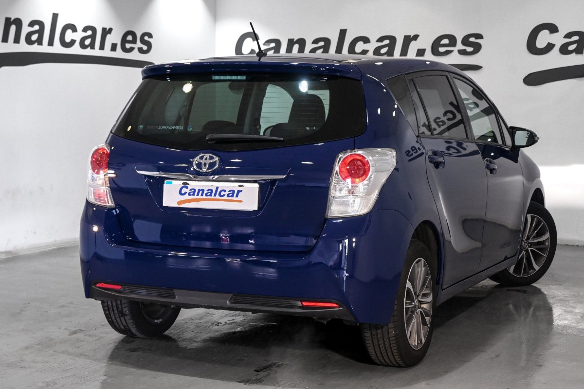 Foto Toyota Verso 5