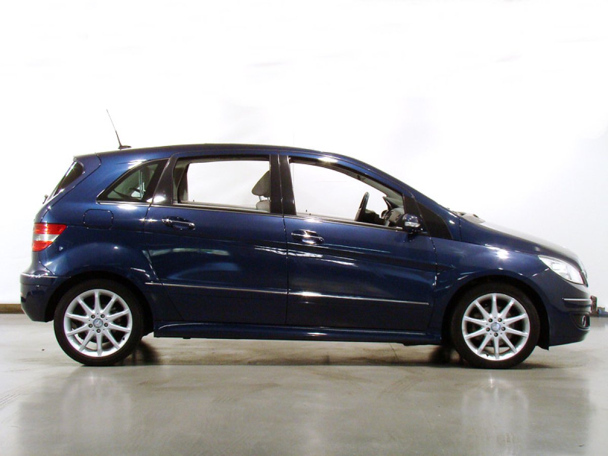 Foto Mercedes-Benz B 200 6