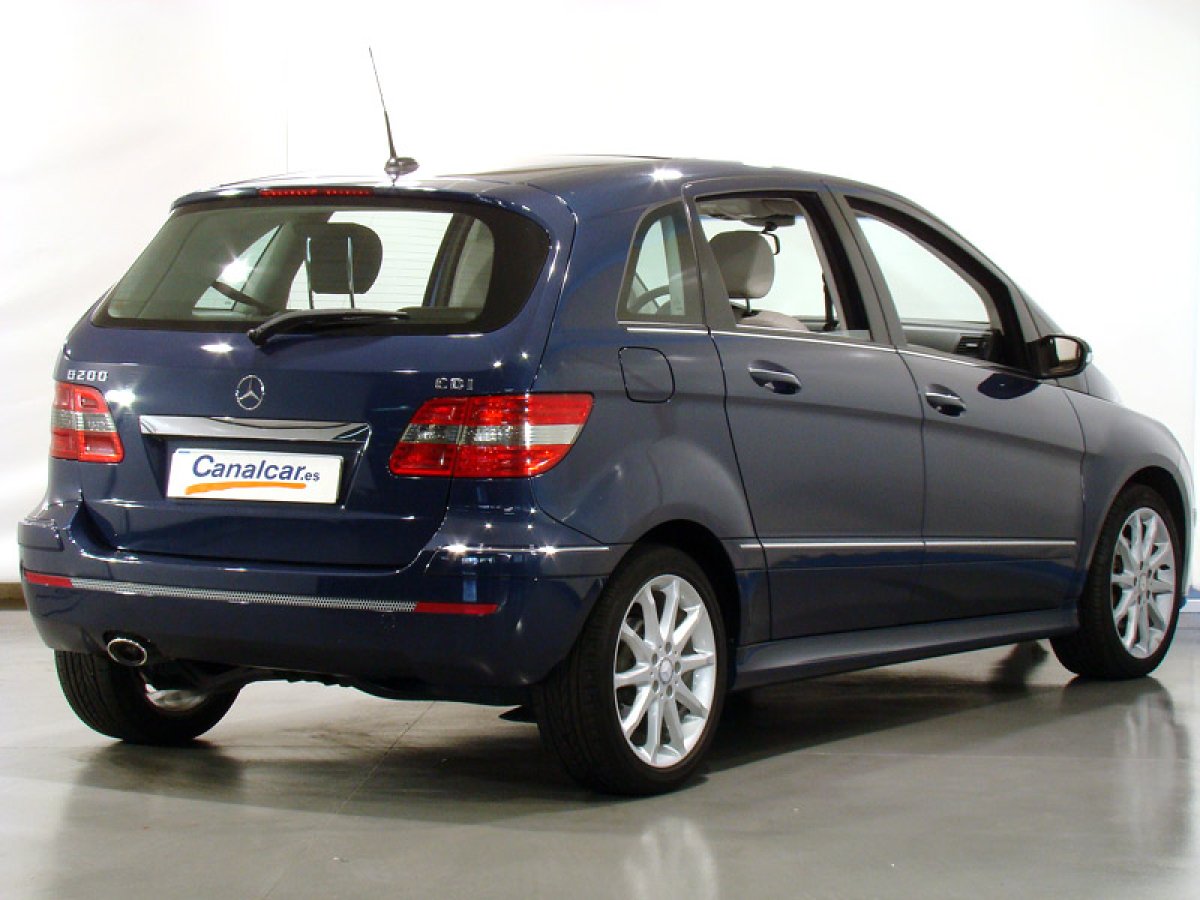 Foto Mercedes-Benz B 200 8