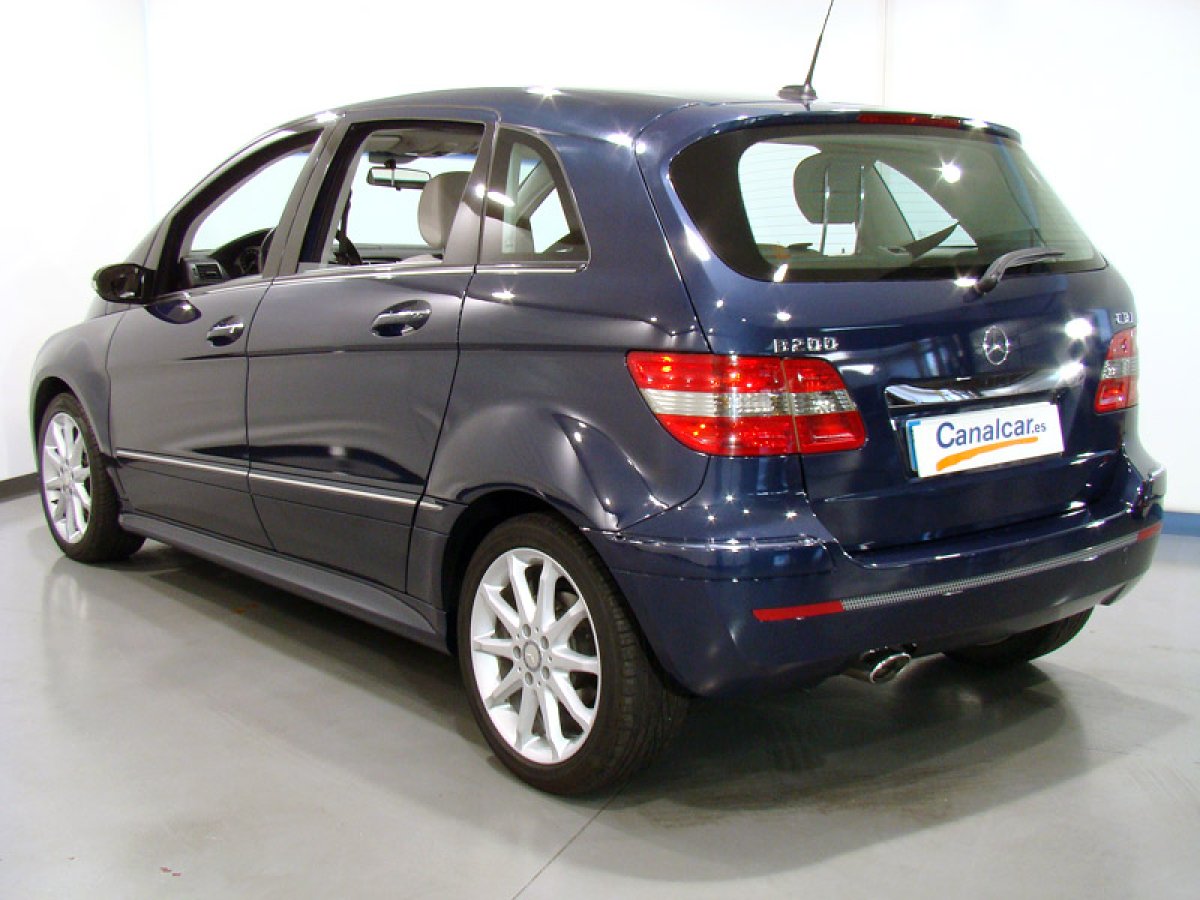 Foto Mercedes-Benz B 200 12