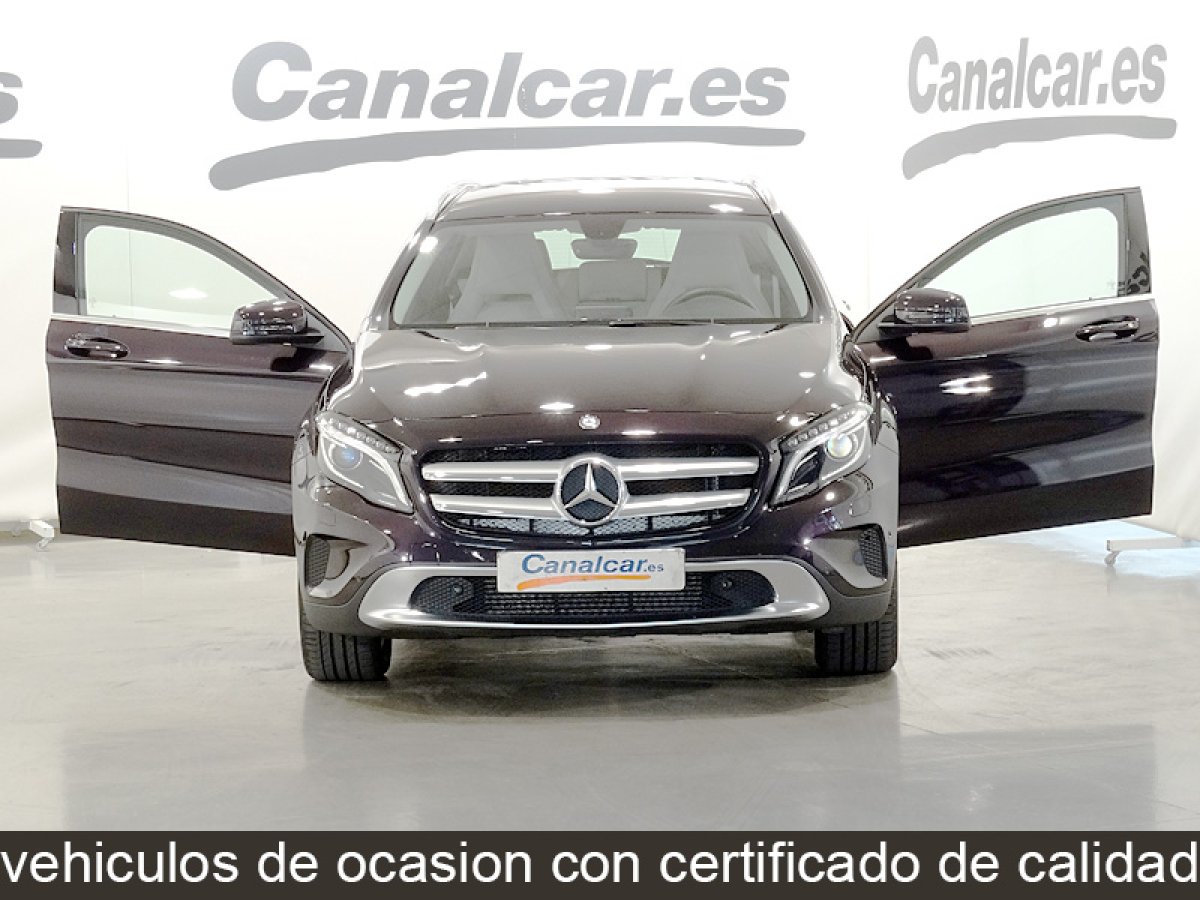 Foto Mercedes-Benz GLA 200 3