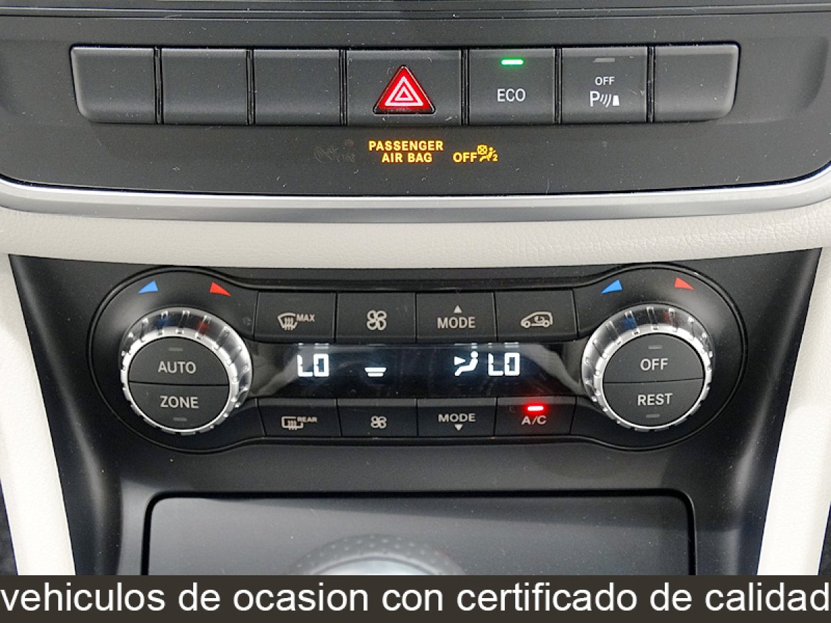 Foto Mercedes-Benz GLA 200 29