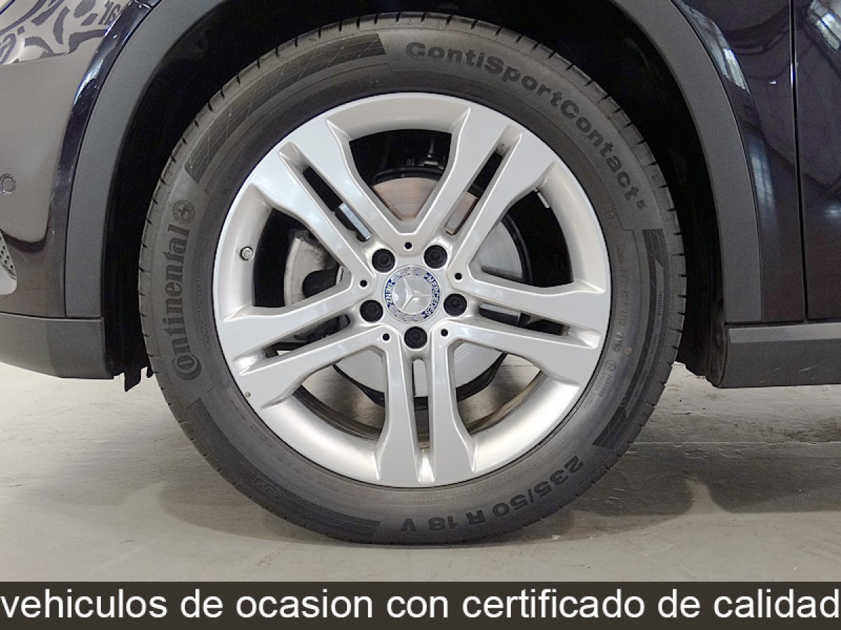 Foto Mercedes-Benz GLA 200 36