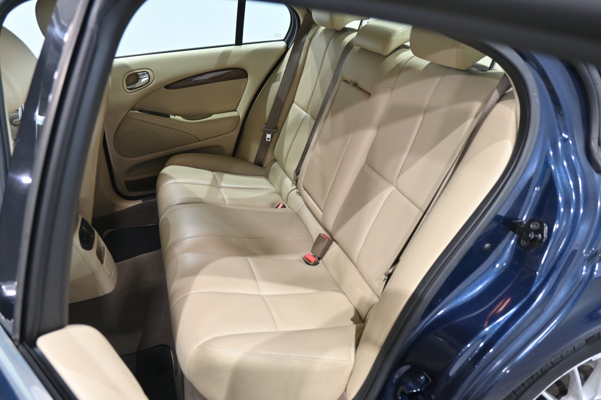 Foto Jaguar S-Type 11