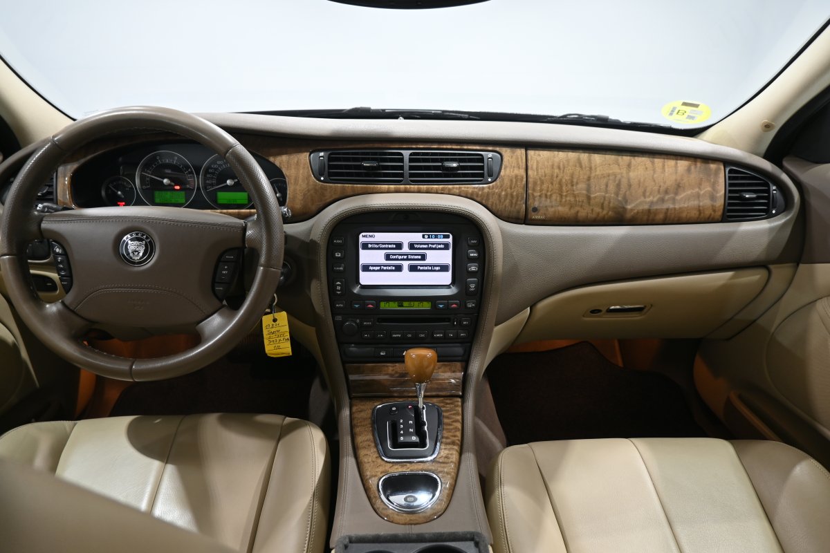Foto Jaguar S-Type 16